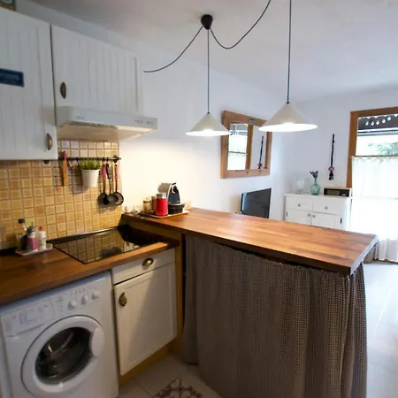 El Cau Dels Refugis Apartamento *